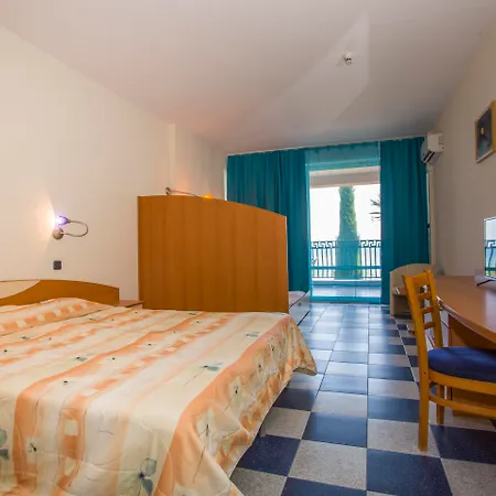 Royal Bay 埃勒尼特