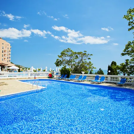 Royal Bay Hotel Elenite