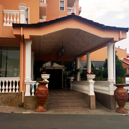 Royal Bay Hotel