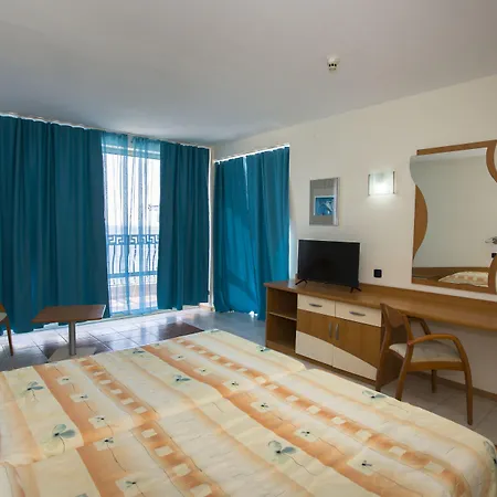 Royal Bay 4*