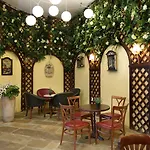 Royal Bay Hotel