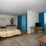 Royal Bay Hotel Elenite