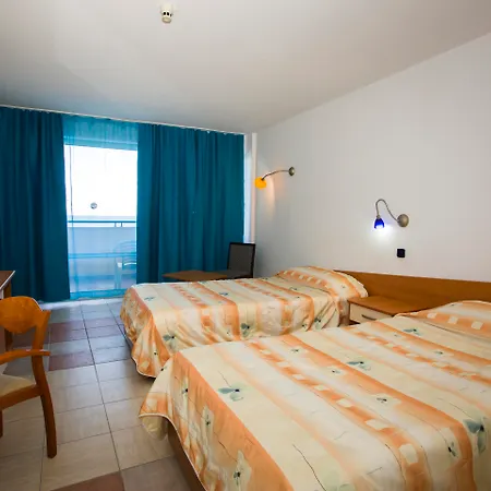 فندق Royal Bay النايت