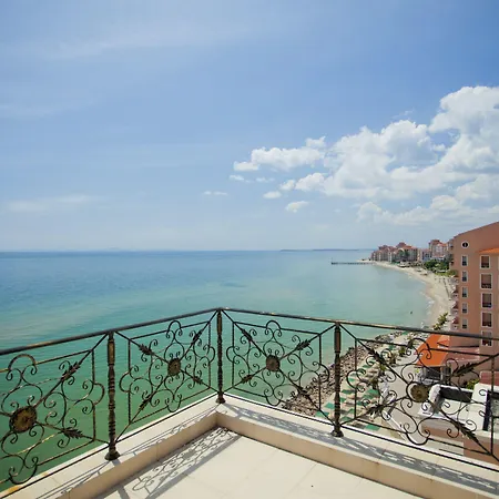 Royal Bay Szálloda Elenite