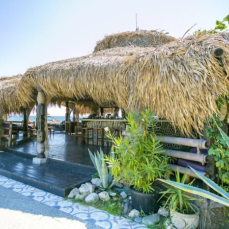 فندق Royal Bay النايت