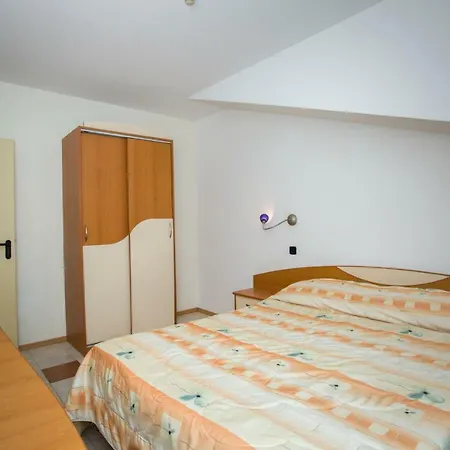 Royal Bay Szálloda 4*