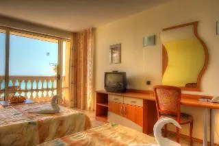 Royal Bay Hotel Elenite