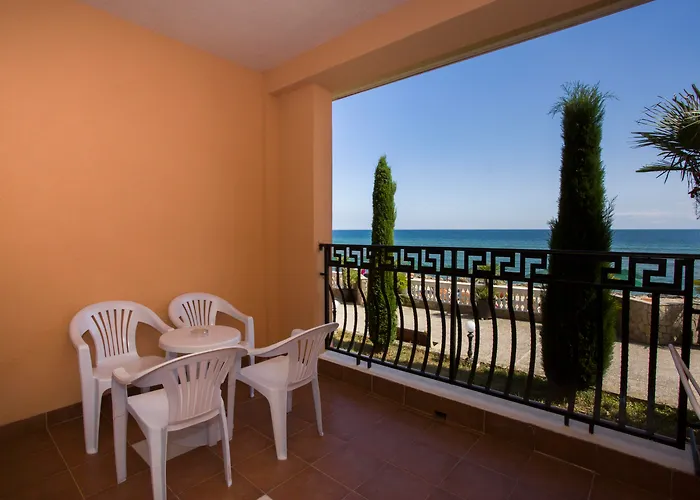 Отель Royal Bay 4*