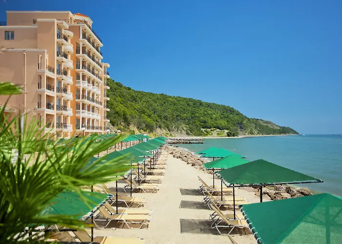 Отель Royal Bay Елените