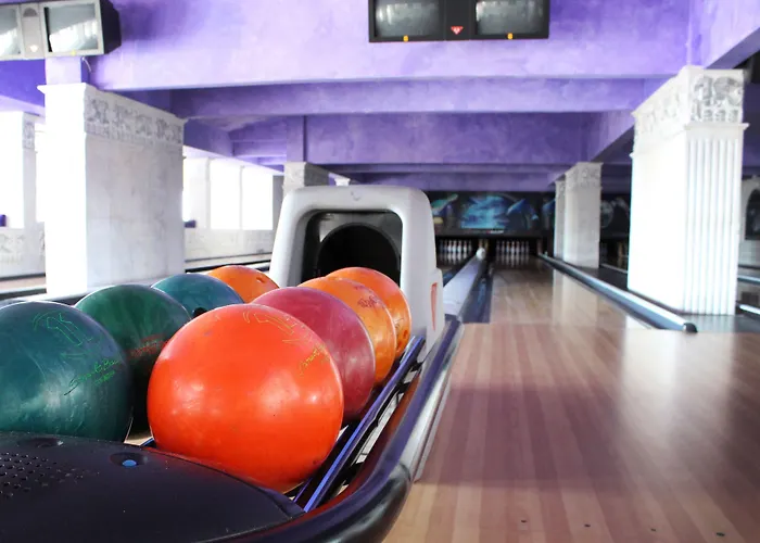 Royal Bay Елените