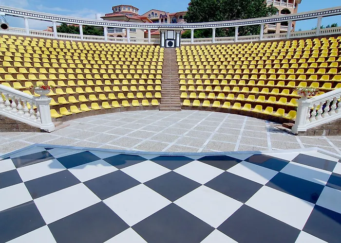 Royal Bay Отель 4*