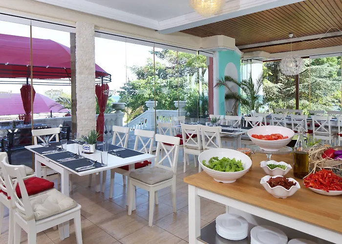 Отель Royal Bay