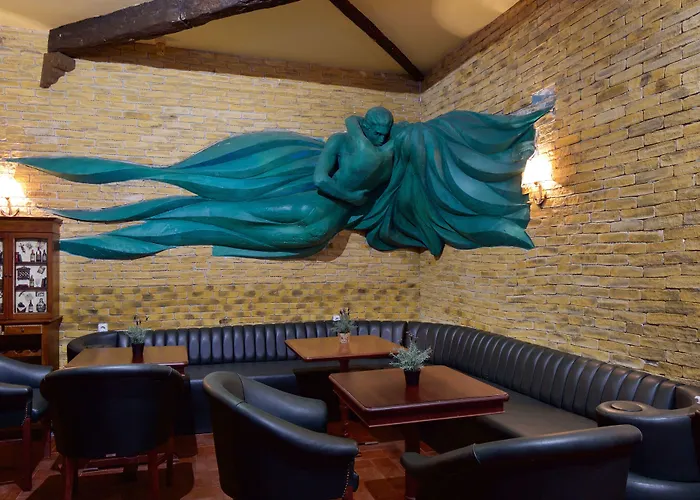 Отель Royal Bay Елените