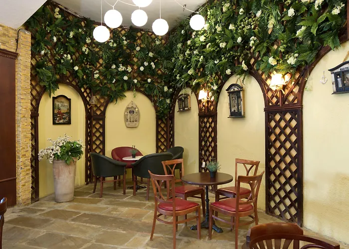 Royal Bay Отель