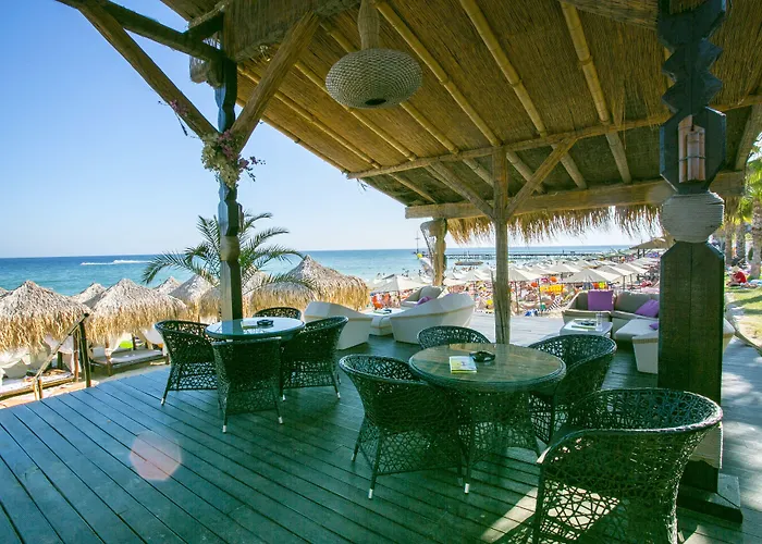 Royal Bay Отель Елените